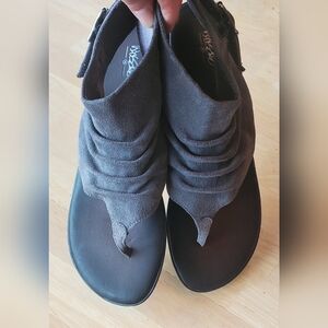 NEW Genuine Suede Mossimo Slouchy Ankle Sandals Shoes in Grey 6 1/2